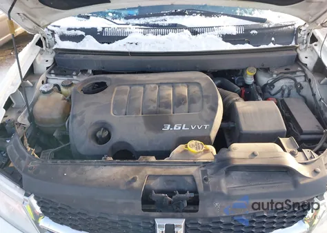 2013 Dodge Journey Sxt z USA, uszkodzony, nr VIN 3C4PDCBG7DT619315